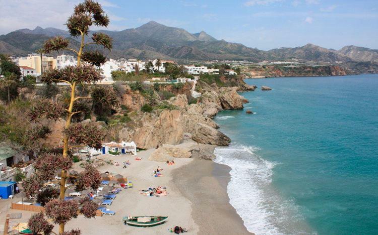 Apartamento Yaiza Nerja Exterior photo